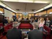 El Ple Municipal de Santa Coloma aprova un Pla Local per combatre el sensellarisme