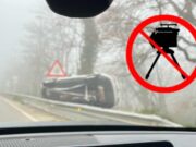 Un vehicle bolca en aquest punt a la carretera de l’Arrabassada