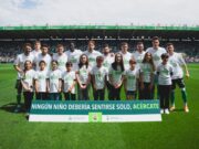 El Racing de Santander converteix El Sardinero en un altaveu contra la desprotecció infantil