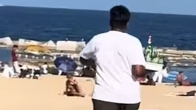 Imatge d'un vídeo de venda il·legal de mojitos a Barcelona (via xarxes socials)