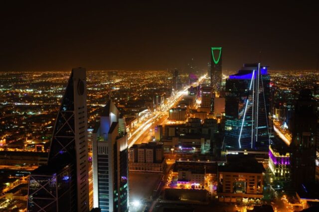 skyline_Riad-1x1.jpg